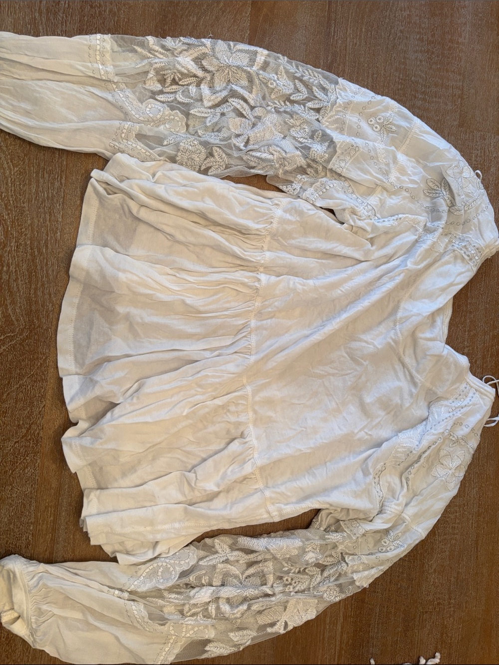 FREE PEOPLE White Embroidered Peasant Blouse 100% cotton